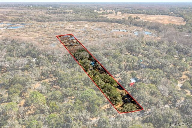 9193 S Great Oaks Drive, Floral City, FL 34436