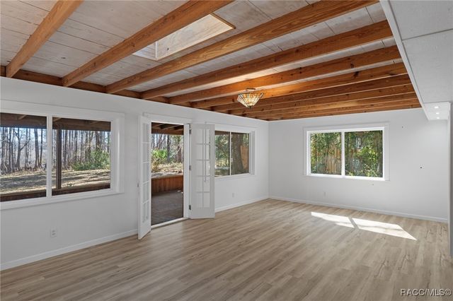 9193 S Great Oaks Drive, Floral City, FL 34436