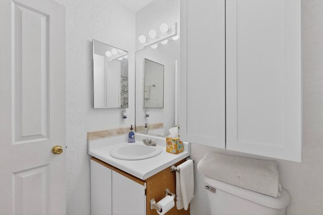 6328 Milagro Estrella, Santa Fe, NM 87507