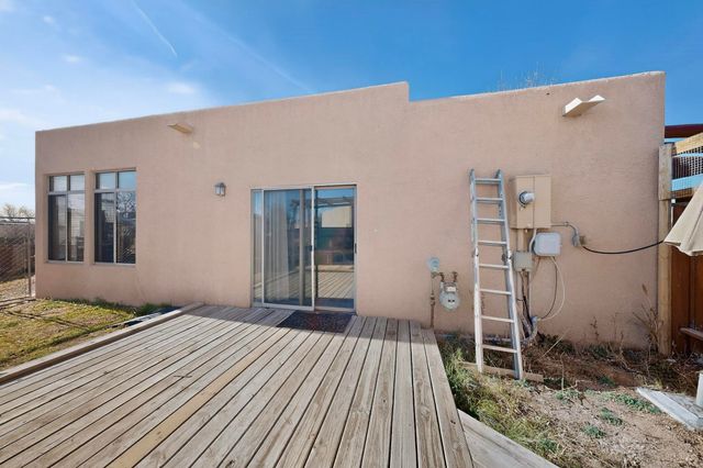 6328 Milagro Estrella, Santa Fe, NM 87507