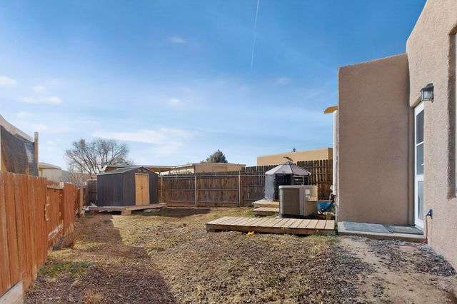 6328 Milagro Estrella, Santa Fe, NM 87507