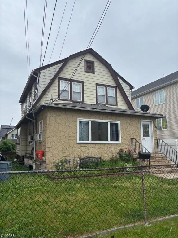 329 E 18Th St, Paterson City, NJ 07524