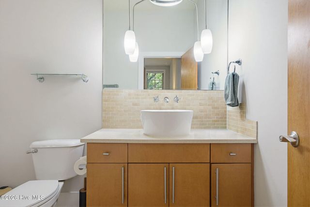 801 N 4th Street Apt 204, Wilmington, NC 28401