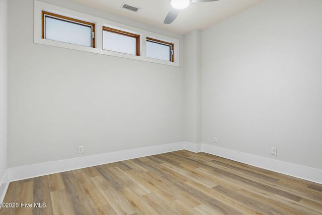 801 N 4th Street Apt 204, Wilmington, NC 28401