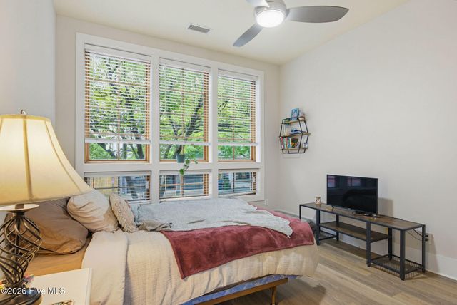 801 N 4th Street Apt 204, Wilmington, NC 28401