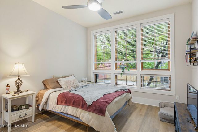 801 N 4th Street Apt 204, Wilmington, NC 28401