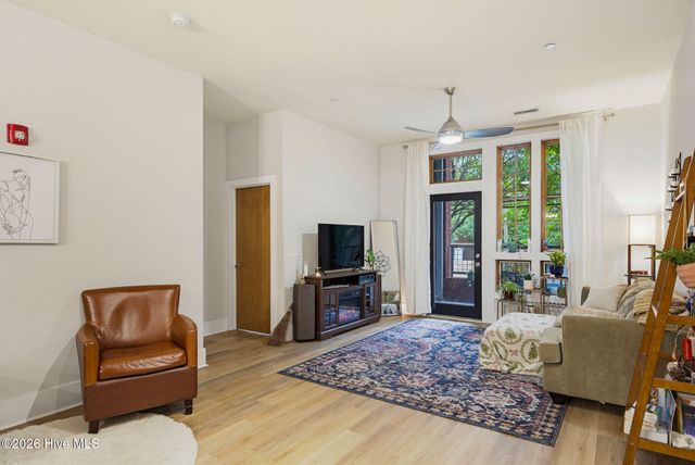 801 N 4th Street Apt 204, Wilmington, NC 28401