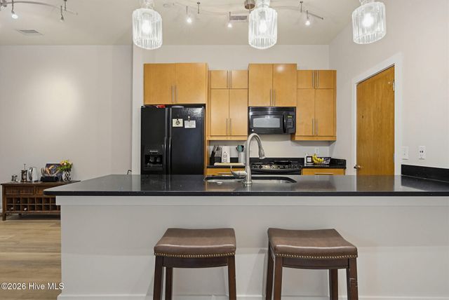 801 N 4th Street Apt 204, Wilmington, NC 28401