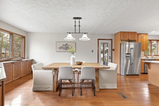 4134 Harlem Road, Galena, OH 43021