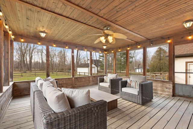 4134 Harlem Road, Galena, OH 43021