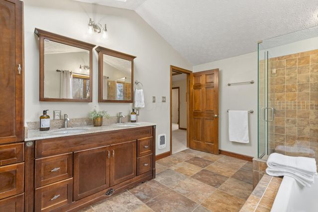 4134 Harlem Road, Galena, OH 43021