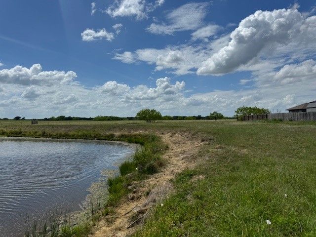 600 Barnes Road, Mabank, TX 75147