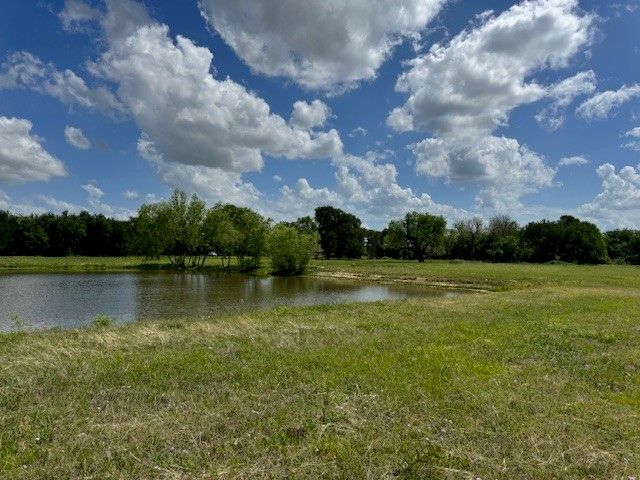 600 Barnes Road, Mabank, TX 75147