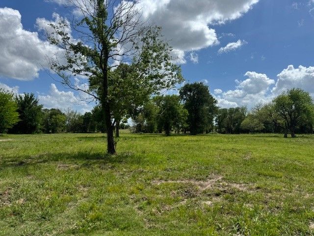 600 Barnes Road, Mabank, TX 75147