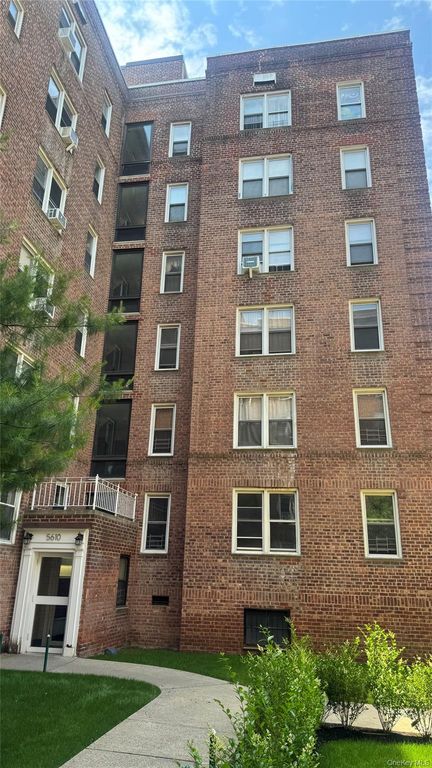 5610 Netherland Avenue 1A, Bronx, NY 10471