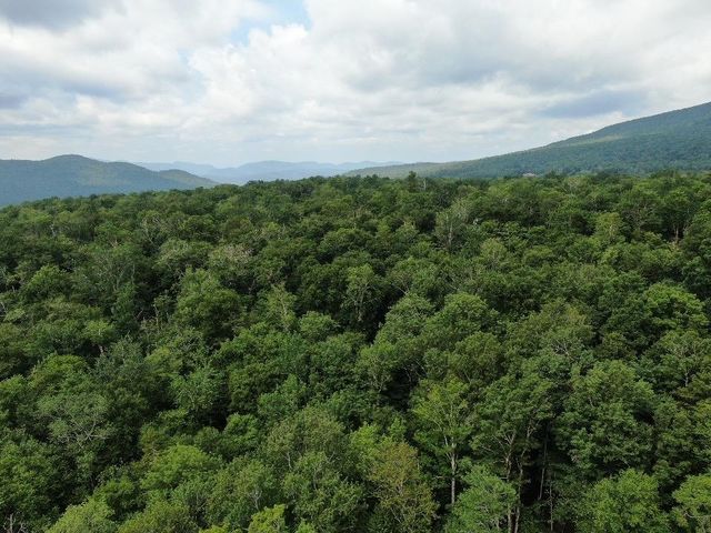 9 Cortina Country Rd # 9, Mendon, VT 05701