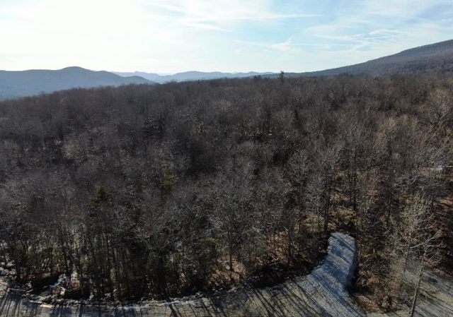9 Cortina Country Rd # 9, Mendon, VT 05701