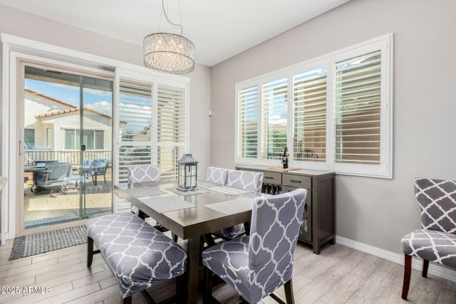 402 N QUESTA Trail, Casa Grande, AZ 85194