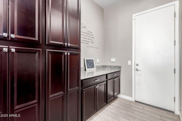 402 N QUESTA Trail, Casa Grande, AZ 85194