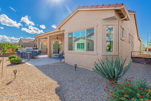 402 N QUESTA Trail, Casa Grande, AZ 85194