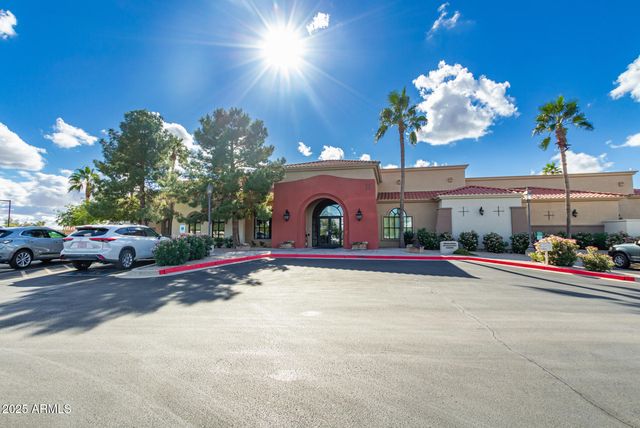 402 N QUESTA Trail, Casa Grande, AZ 85194