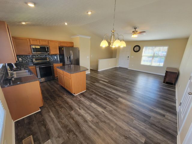 26 Nicholson Avenue, Walton, KY 41094