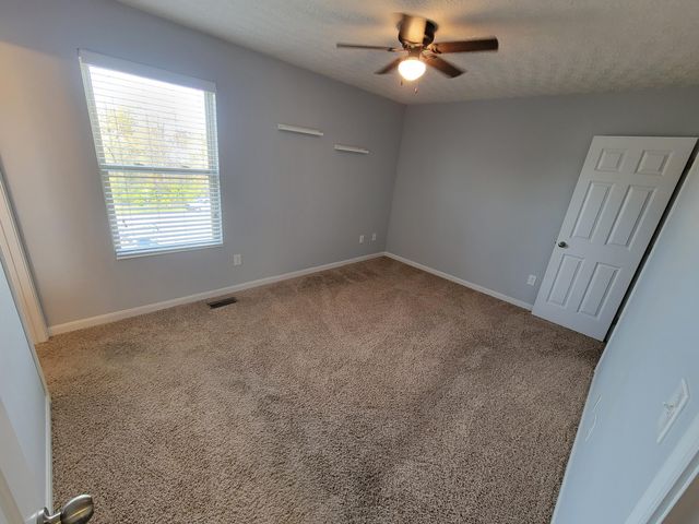 26 Nicholson Avenue, Walton, KY 41094