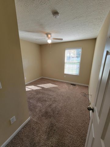 26 Nicholson Avenue, Walton, KY 41094