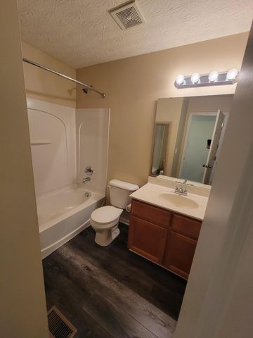 26 Nicholson Avenue, Walton, KY 41094