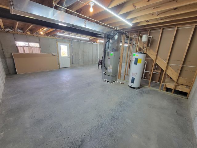 26 Nicholson Avenue, Walton, KY 41094