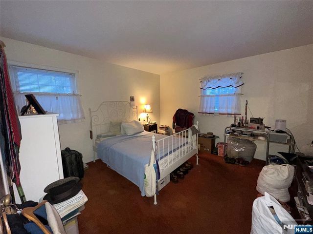 250 Stuyvesant Road, Teaneck, NJ 07666