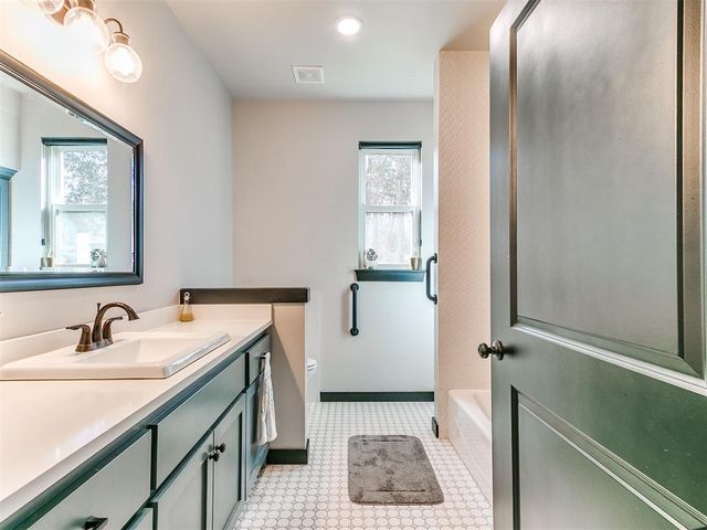 5470 E Rock Creek Road, Norman, OK 73026