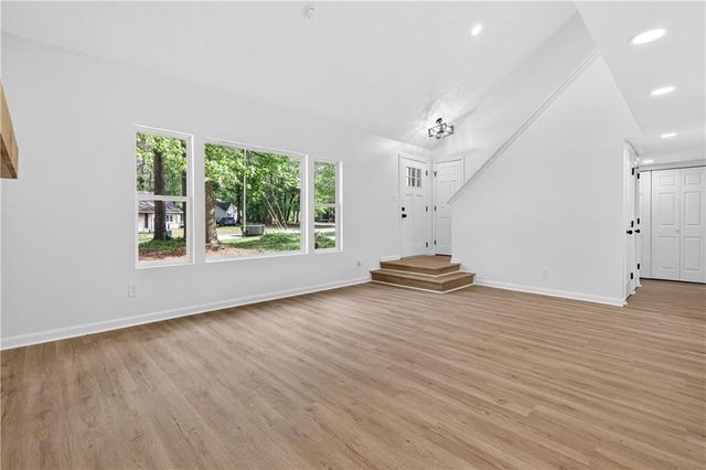 170 Kipling Way, Riverdale, GA 30274