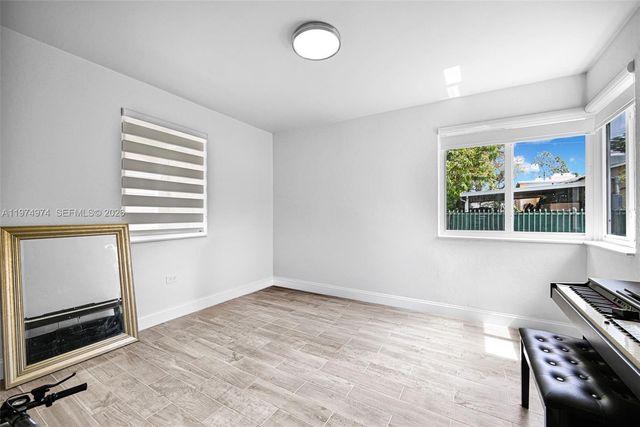 1021 NE 82nd Ter, Miami, FL 33138