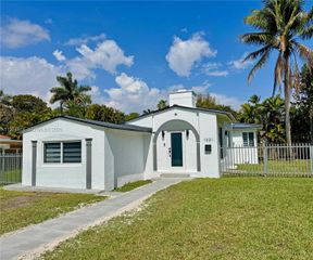 1021 NE 82nd Ter, Miami, FL 33138