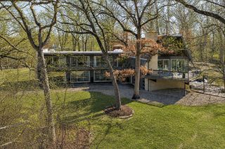 431 Maplewood Drive, Barrington, IL 60010