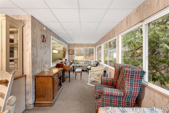 1111 2nd Street, Pentwater, MI 49449