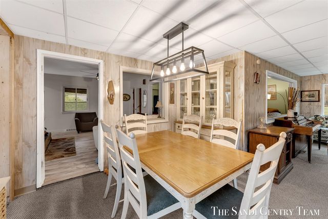 1111 2nd Street, Pentwater, MI 49449