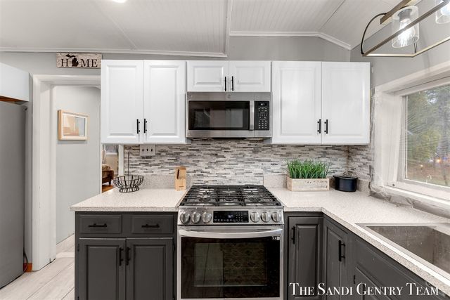 1111 2nd Street, Pentwater, MI 49449