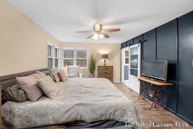 1111 2nd Street, Pentwater, MI 49449