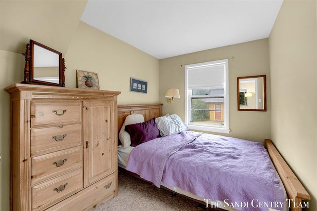 1111 2nd Street, Pentwater, MI 49449