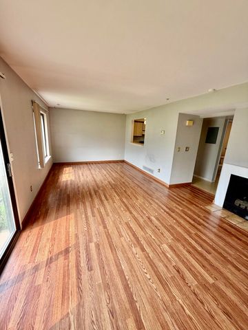 325 Briarcrest Drive, Ann Arbor, MI 48104