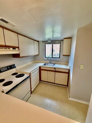 325 Briarcrest Drive, Ann Arbor, MI 48104