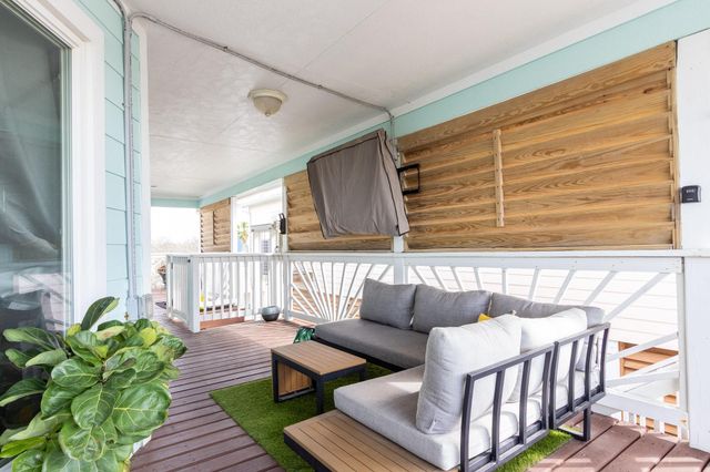 2414 Avenue P, San Leon, TX 77539