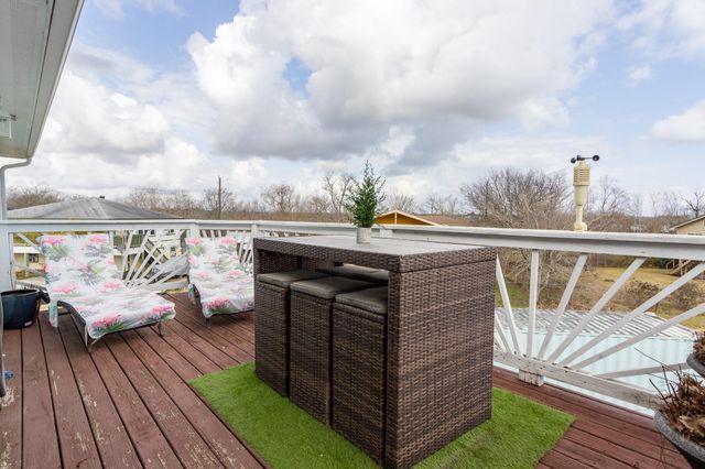 2414 Avenue P, San Leon, TX 77539