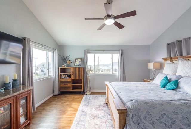 2414 Avenue P, San Leon, TX 77539