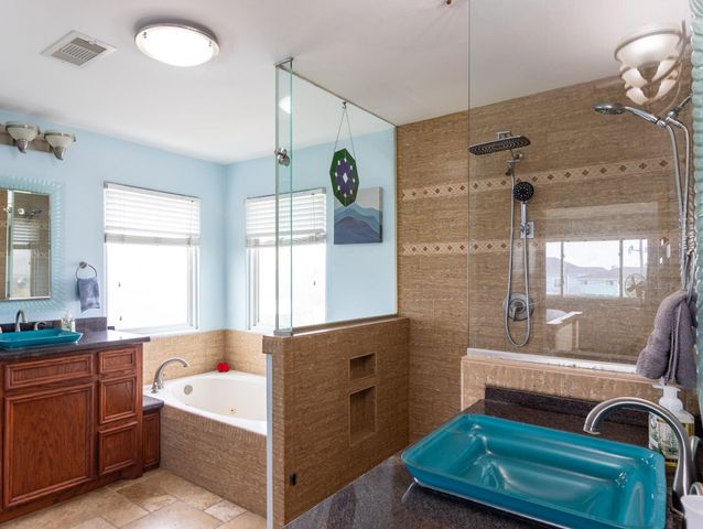 2414 Avenue P, San Leon, TX 77539
