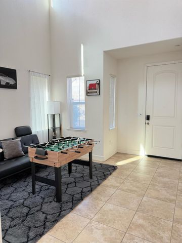 8444 Vila Gale Way, Elk Grove, CA 95757