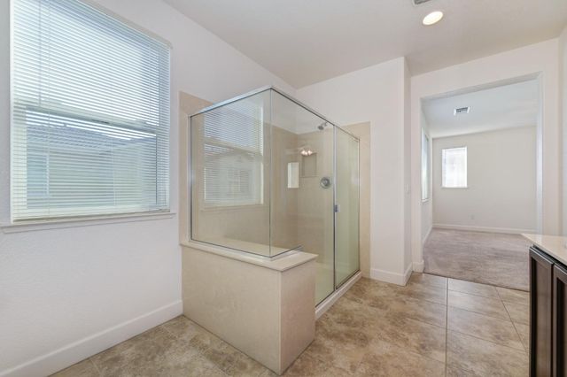 8444 Vila Gale Way, Elk Grove, CA 95757