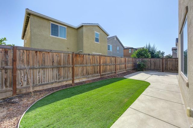 8444 Vila Gale Way, Elk Grove, CA 95757